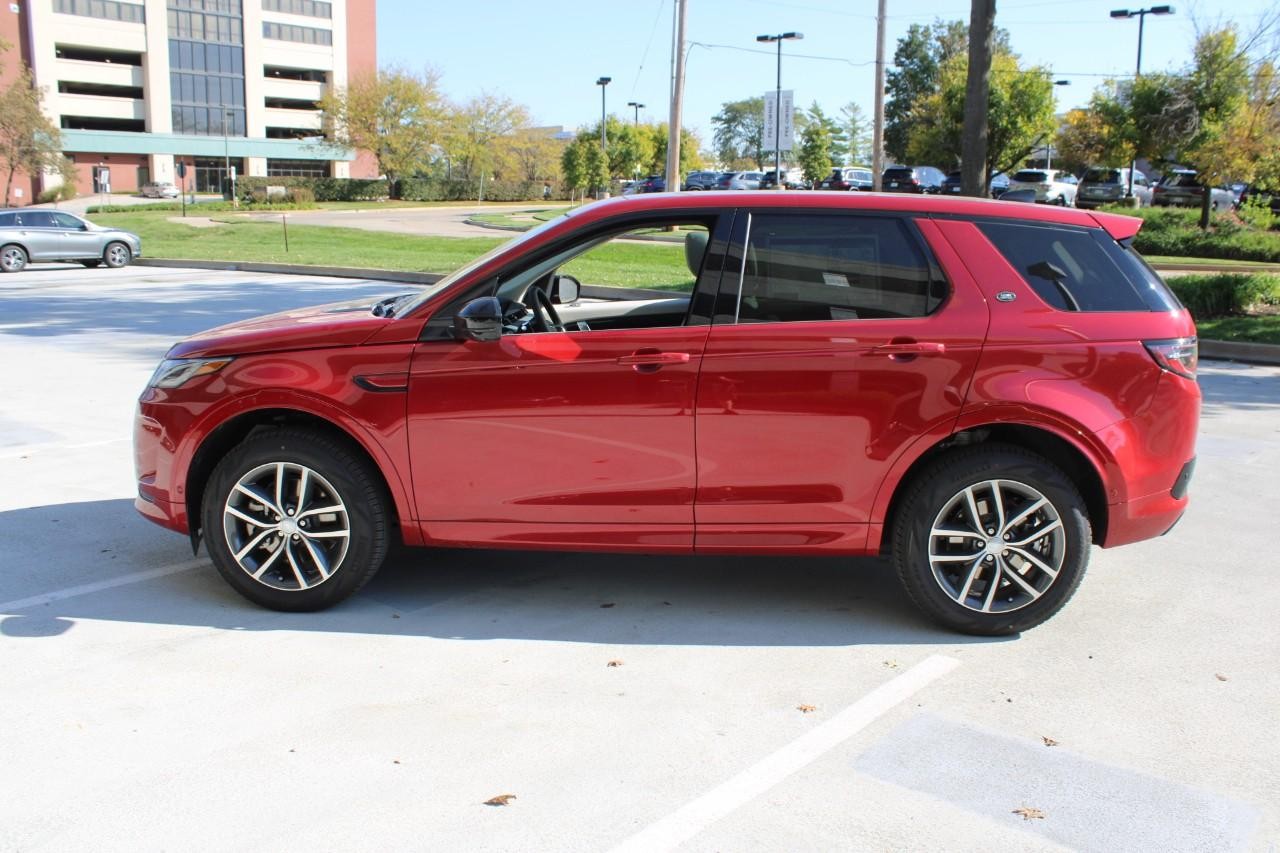 Land Rover Discovery Sport Vehicle Full-screen Gallery Image 2
