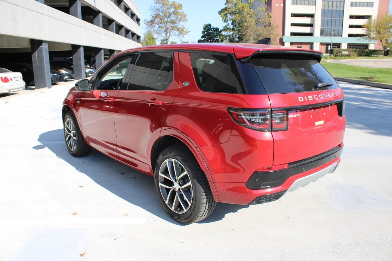 Land Rover Discovery Sport Vehicle Full-screen Gallery Image 3