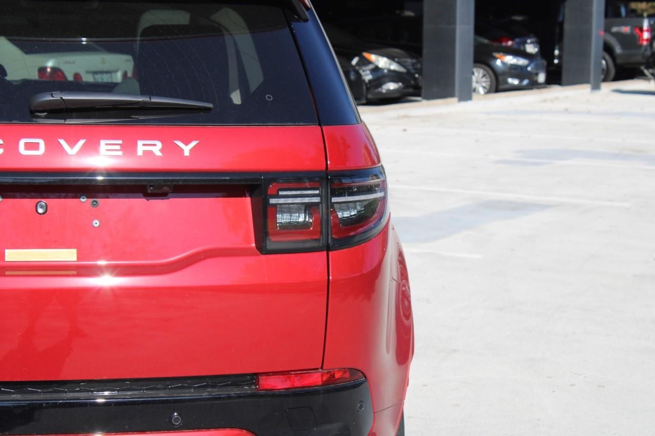 Land Rover Discovery Sport Vehicle Full-screen Gallery Image 12