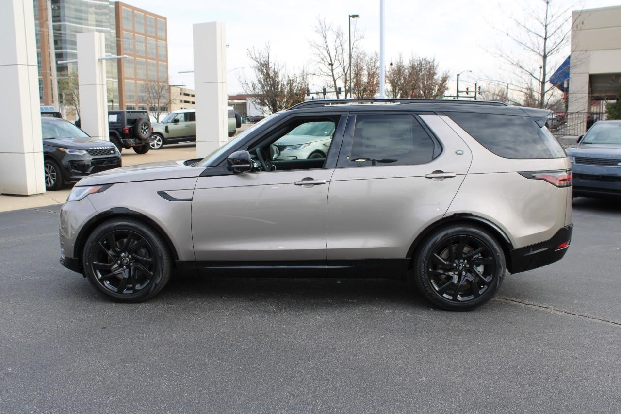 Land Rover Discovery Vehicle Full-screen Gallery Image 2