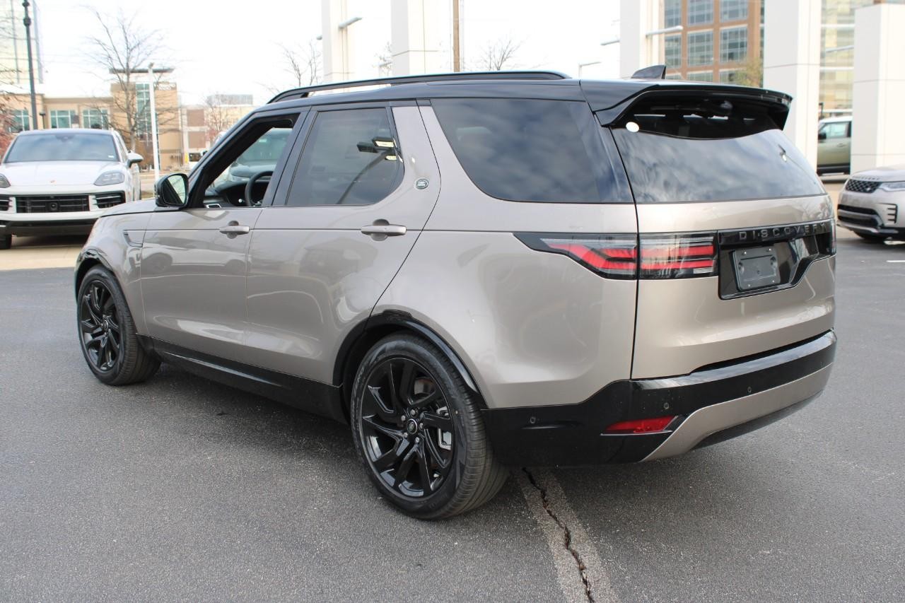 Land Rover Discovery Vehicle Full-screen Gallery Image 3