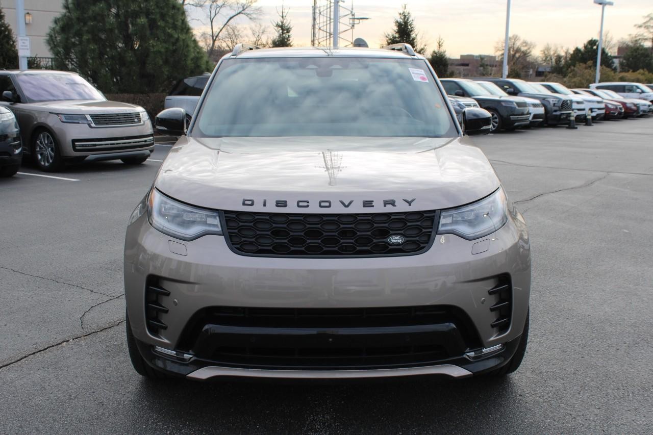 Land Rover Discovery Vehicle Full-screen Gallery Image 7