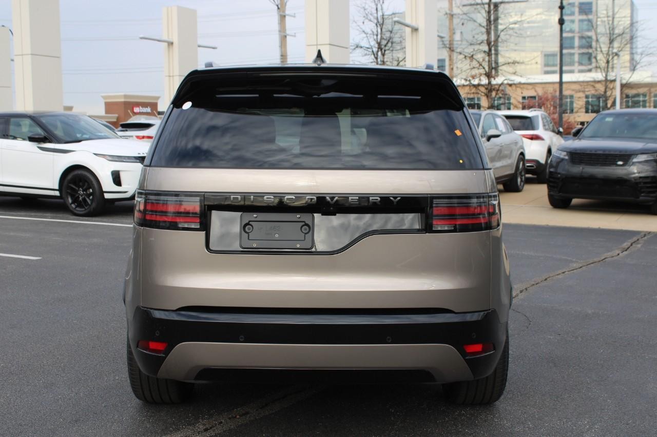 Land Rover Discovery Vehicle Full-screen Gallery Image 10