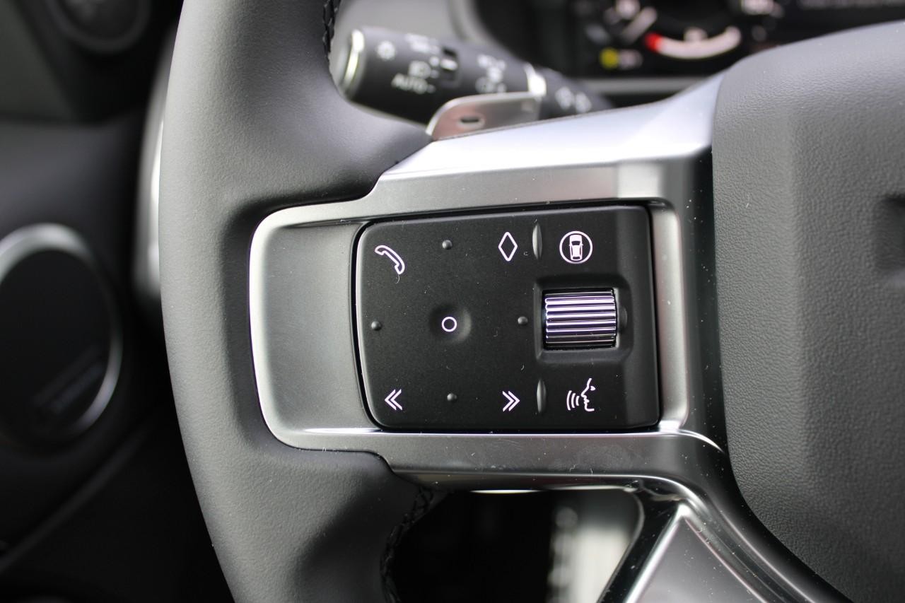 Land Rover Discovery Vehicle Full-screen Gallery Image 21