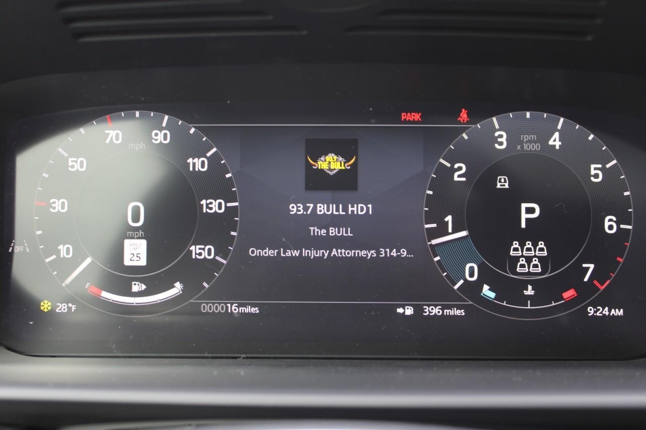 Land Rover Discovery Vehicle Full-screen Gallery Image 24