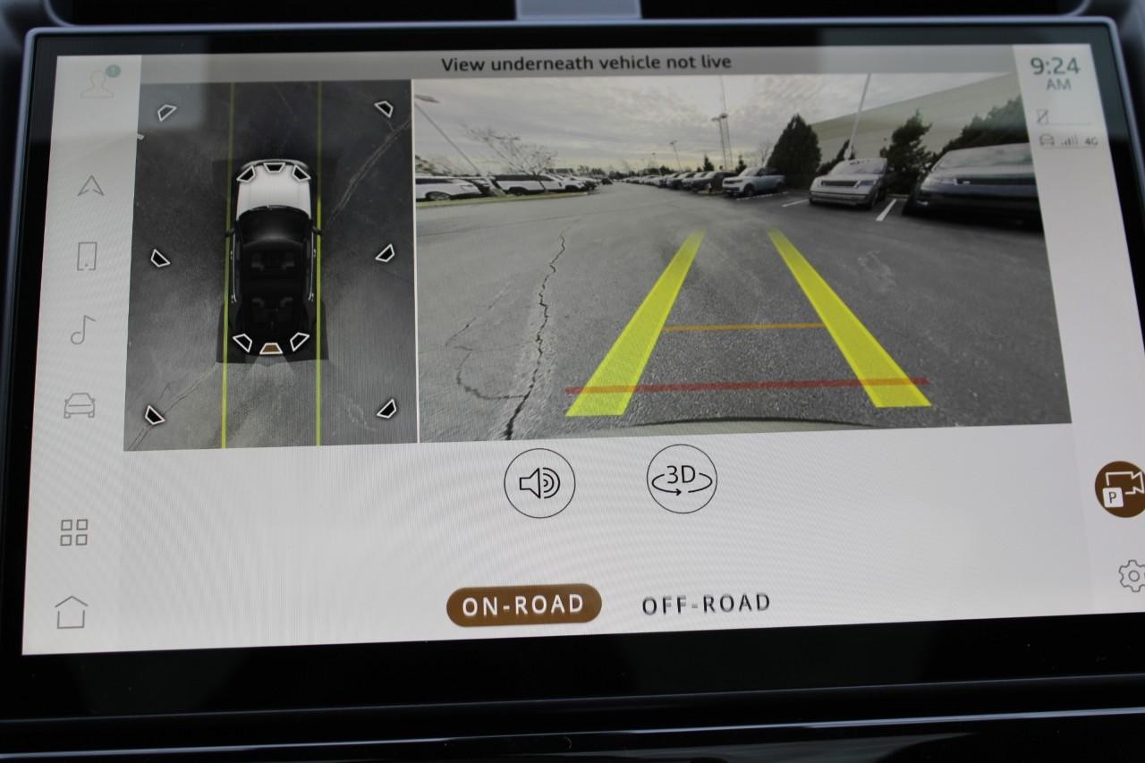 Land Rover Discovery Vehicle Full-screen Gallery Image 26