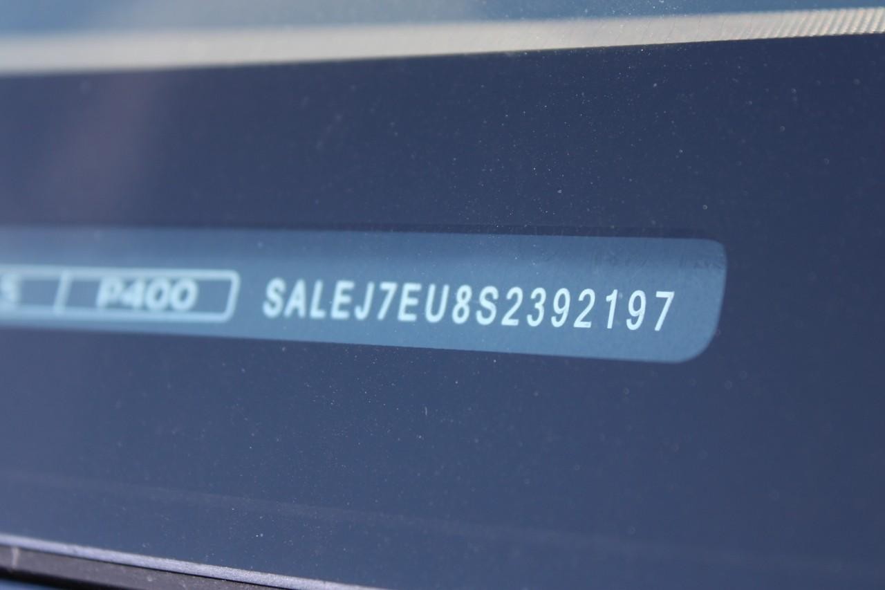 Land Rover Defender Vehicle Full-screen Gallery Image 36