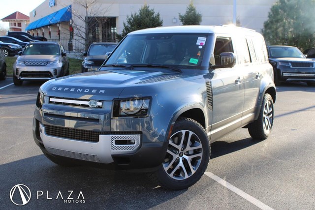 2025 Land Rover Defender S's photo