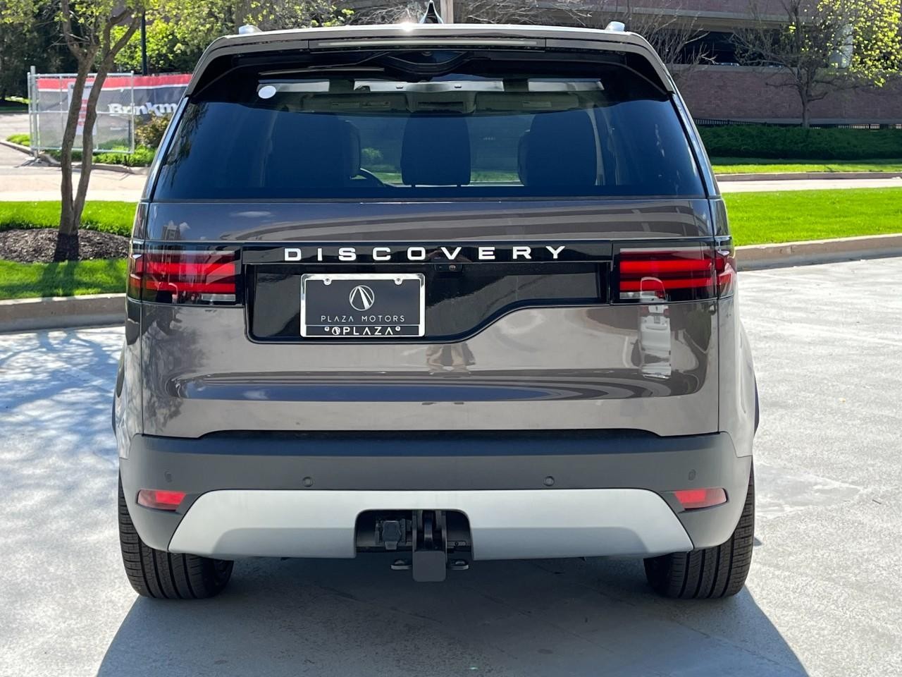 Land Rover Discovery Vehicle Full-screen Gallery Image 10