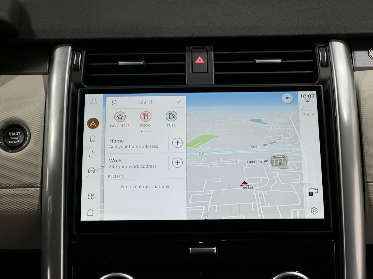 Land Rover Discovery Vehicle Full-screen Gallery Image 15