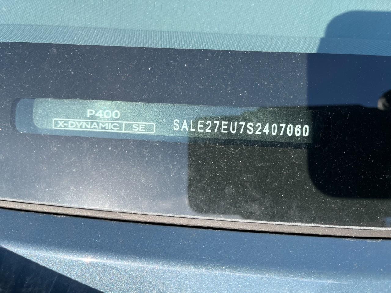 Land Rover Defender Vehicle Full-screen Gallery Image 35