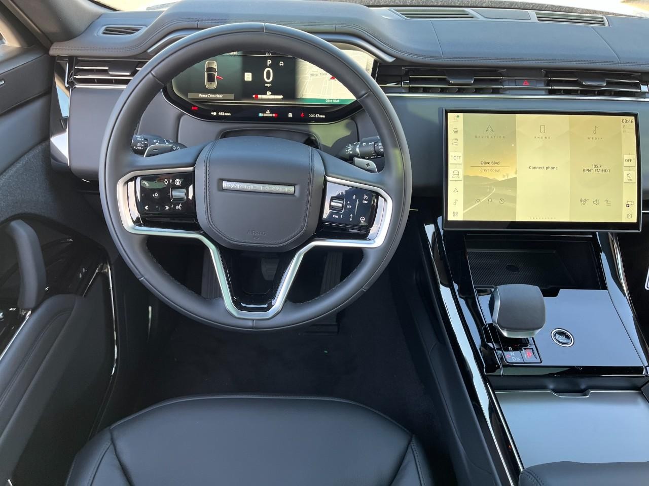 Land Rover Range Rover Sport Vehicle Full-screen Gallery Image 15