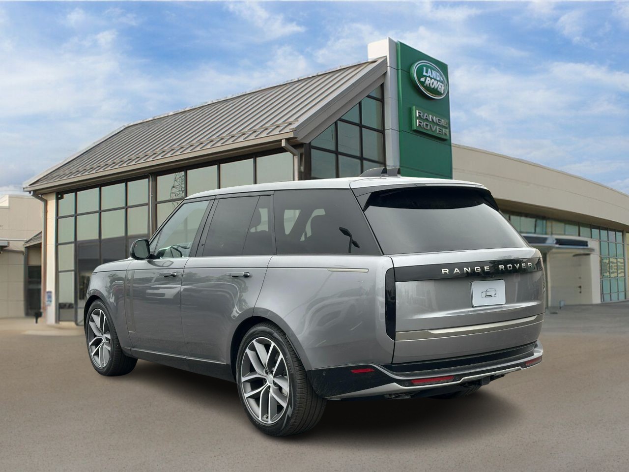 Land Rover Range Rover Vehicle Full-screen Gallery Image 3