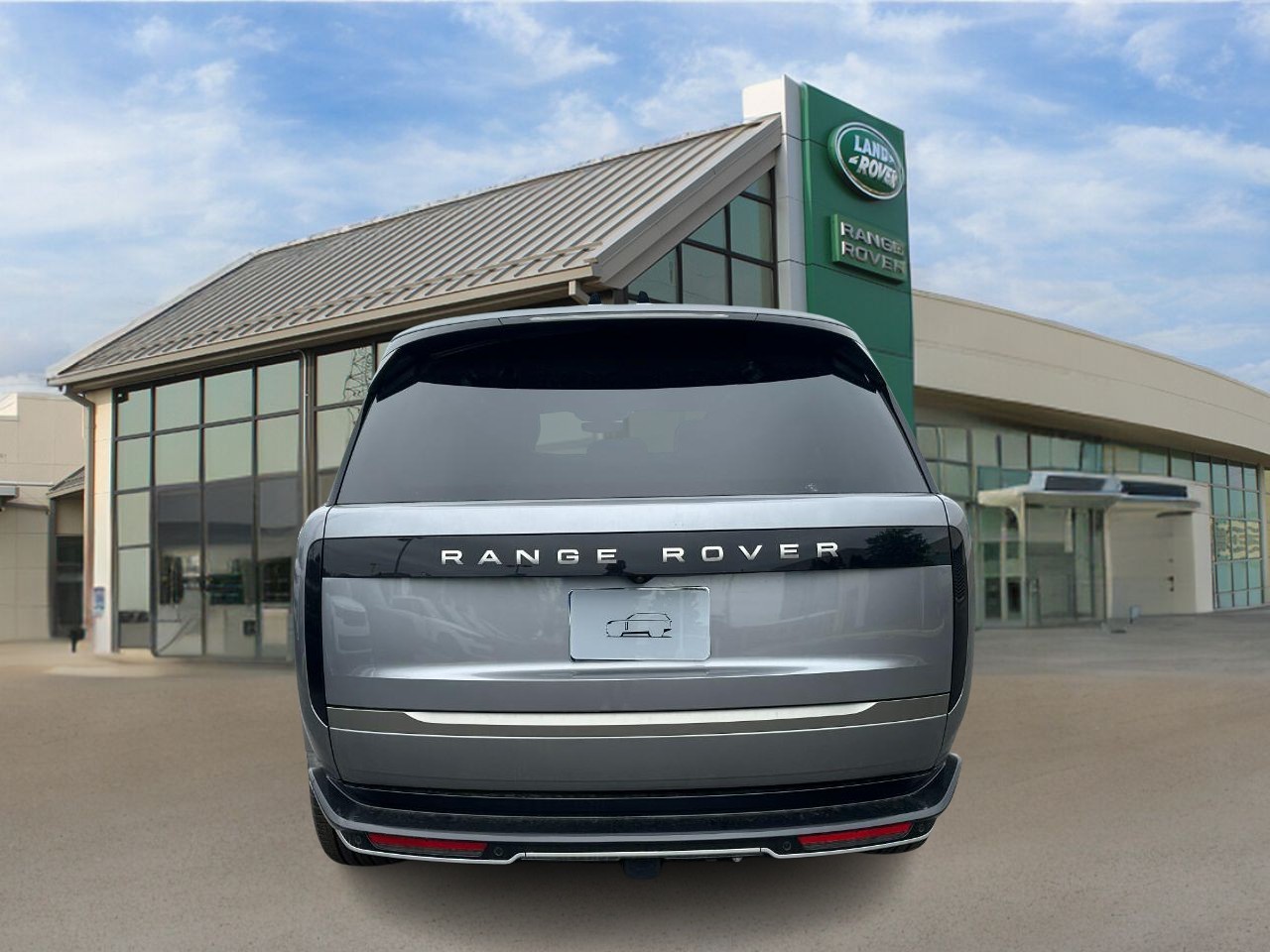 Land Rover Range Rover Vehicle Full-screen Gallery Image 4