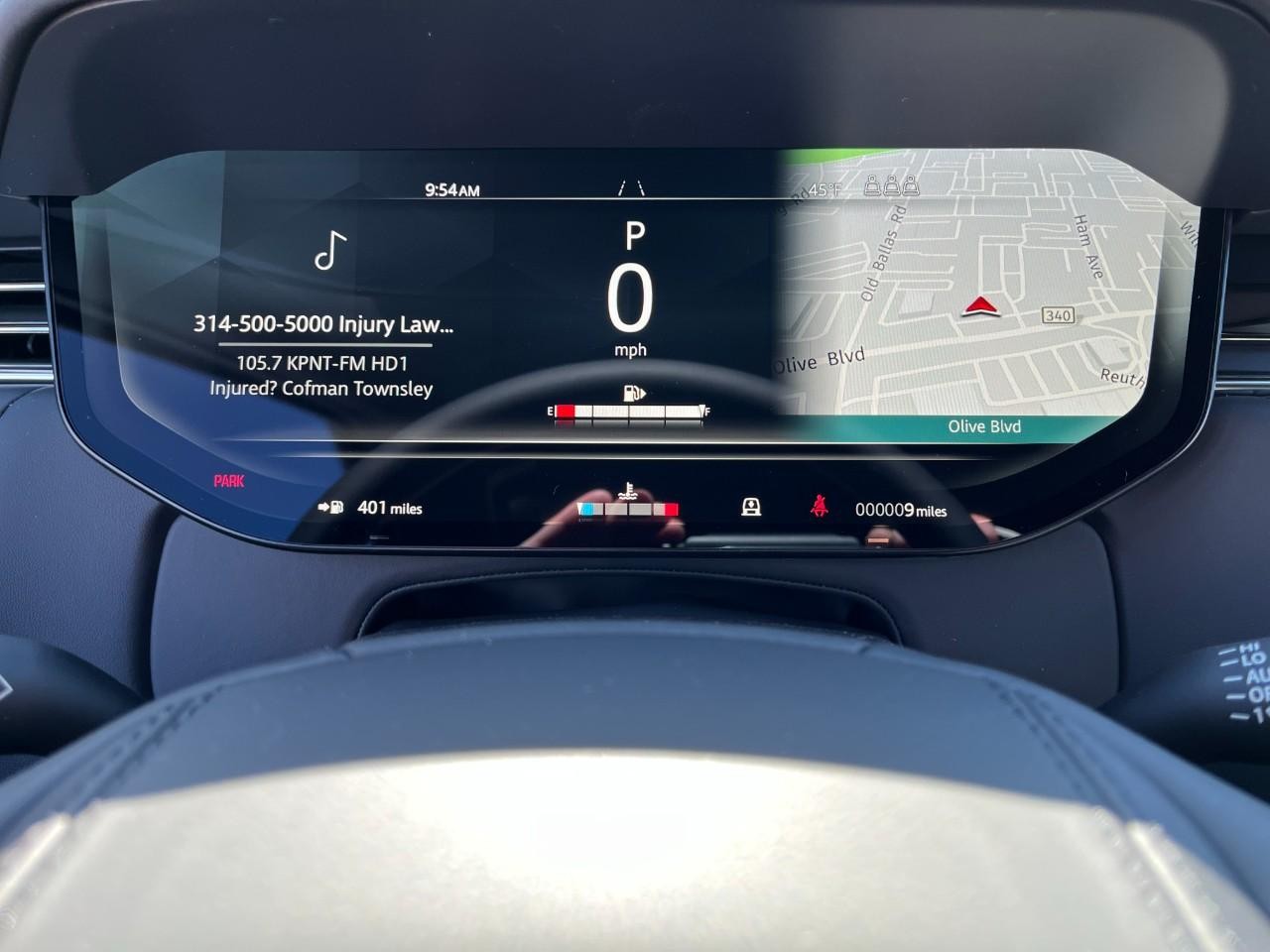 Land Rover Range Rover Vehicle Full-screen Gallery Image 25