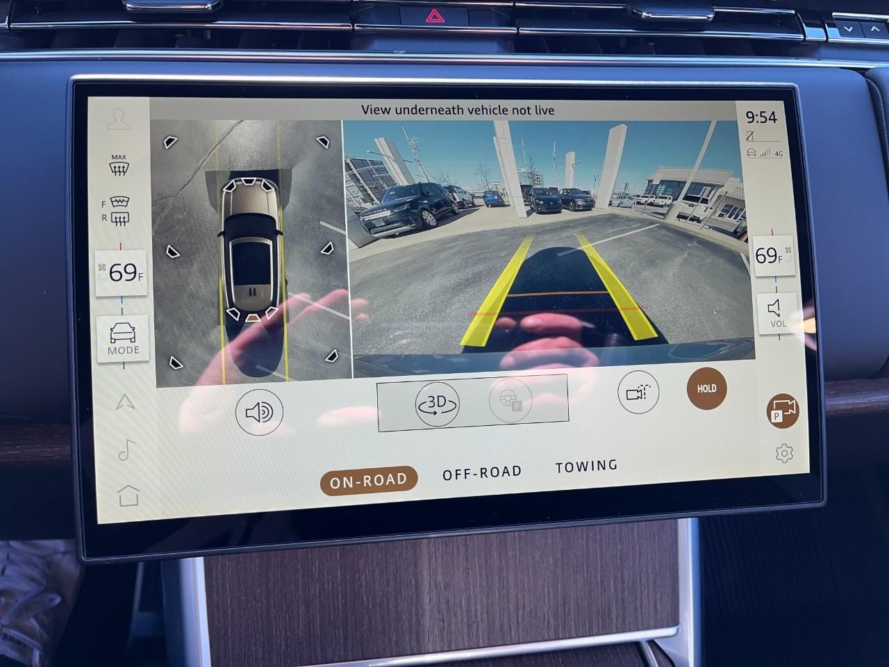 Land Rover Range Rover Vehicle Full-screen Gallery Image 27