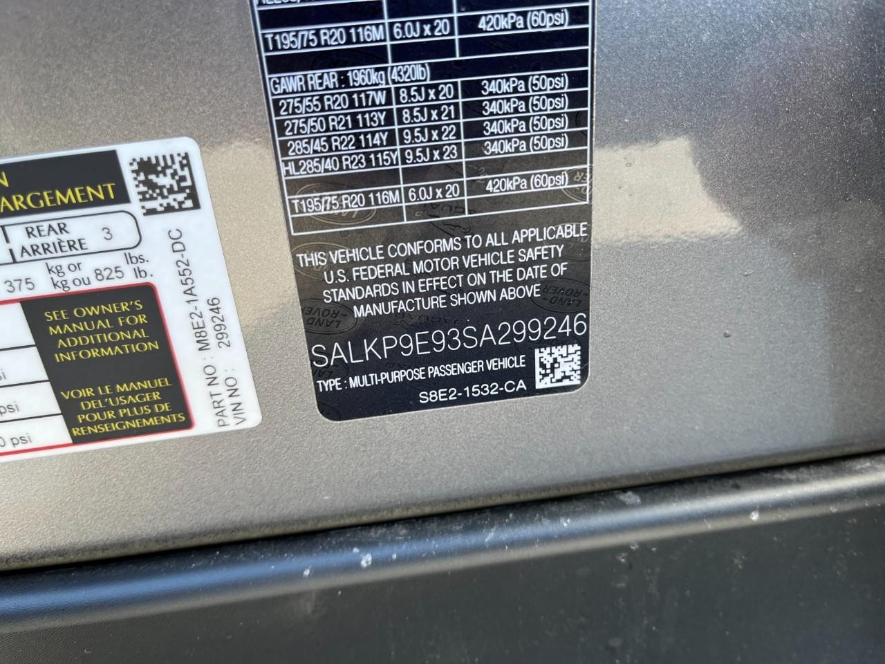 Land Rover Range Rover Vehicle Full-screen Gallery Image 35