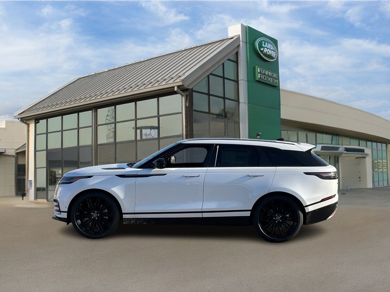 Land Rover Range Rover Velar Vehicle Full-screen Gallery Image 2