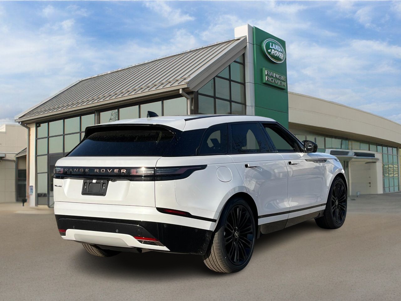 Land Rover Range Rover Velar Vehicle Full-screen Gallery Image 4