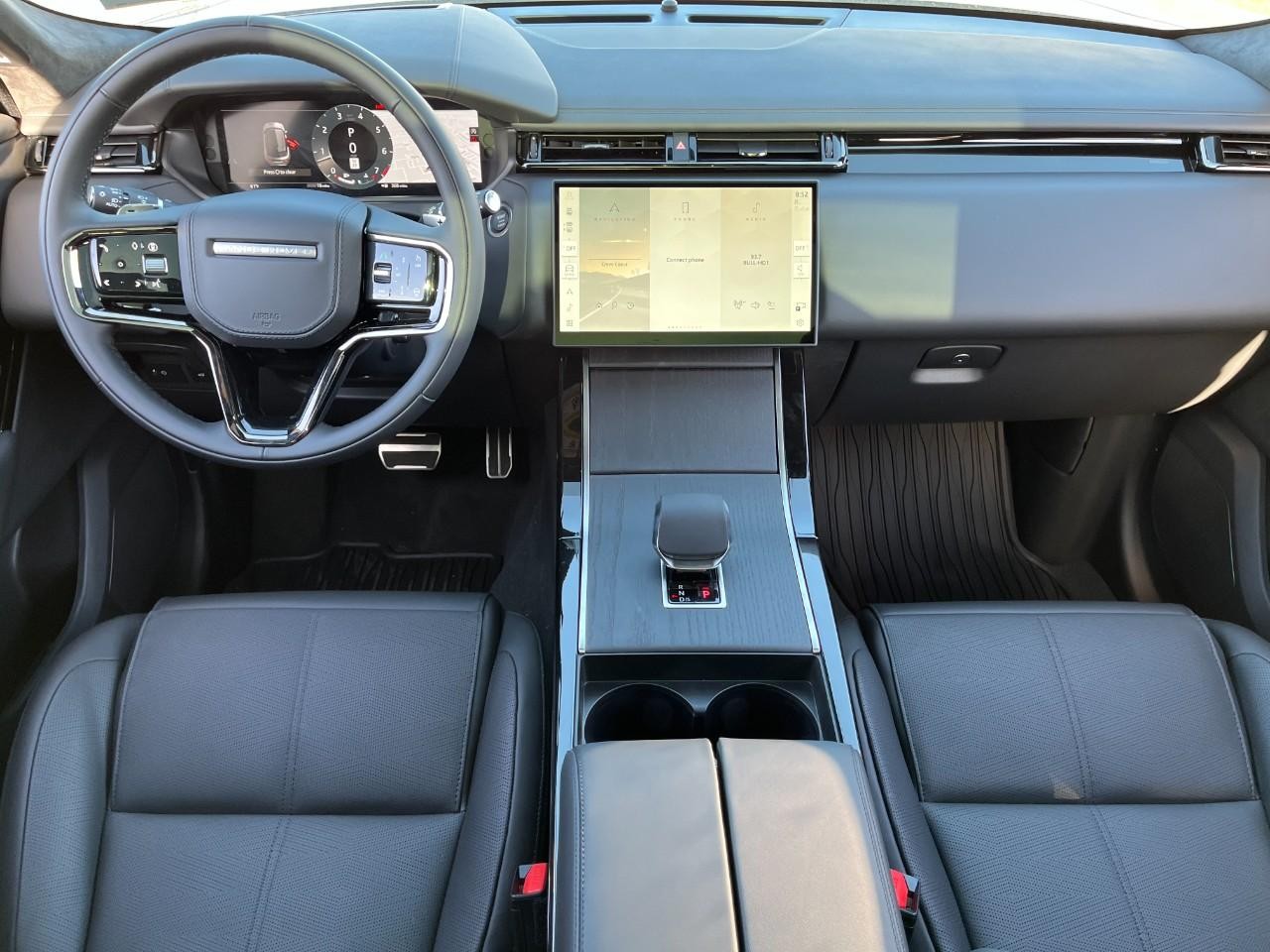 Land Rover Range Rover Velar Vehicle Full-screen Gallery Image 14