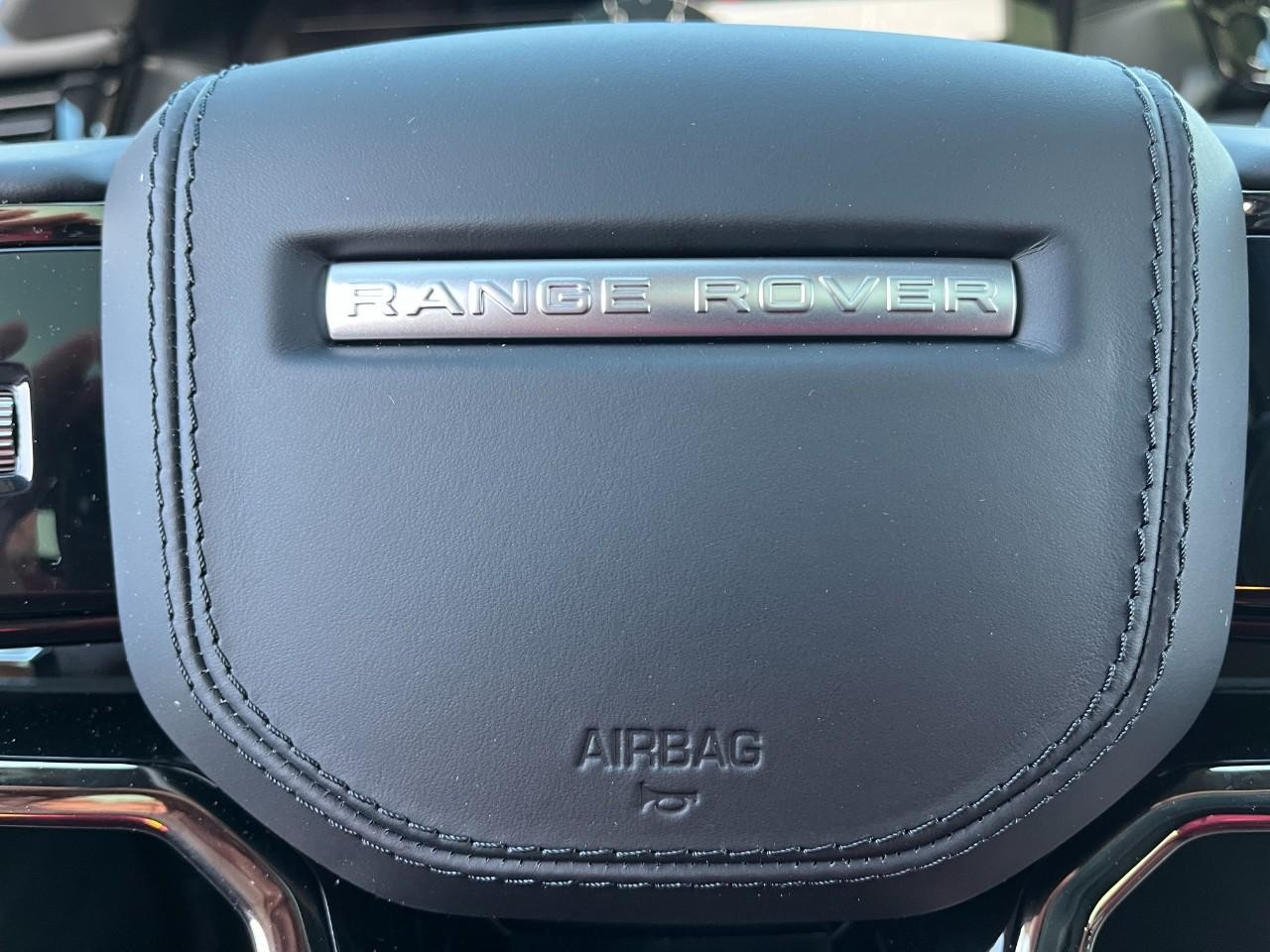 Land Rover Range Rover Velar Vehicle Full-screen Gallery Image 22