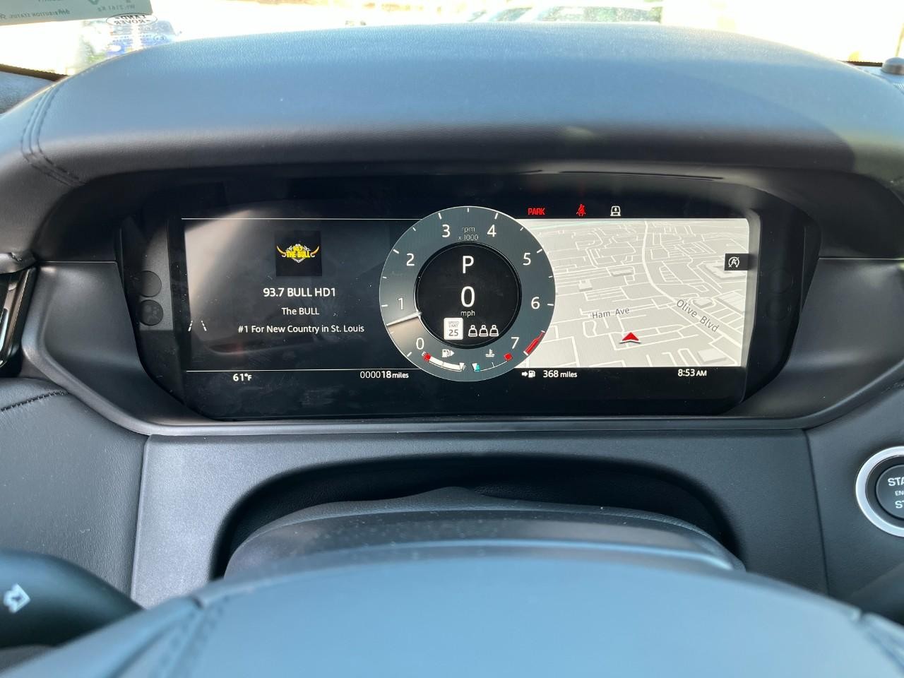 Land Rover Range Rover Velar Vehicle Full-screen Gallery Image 24