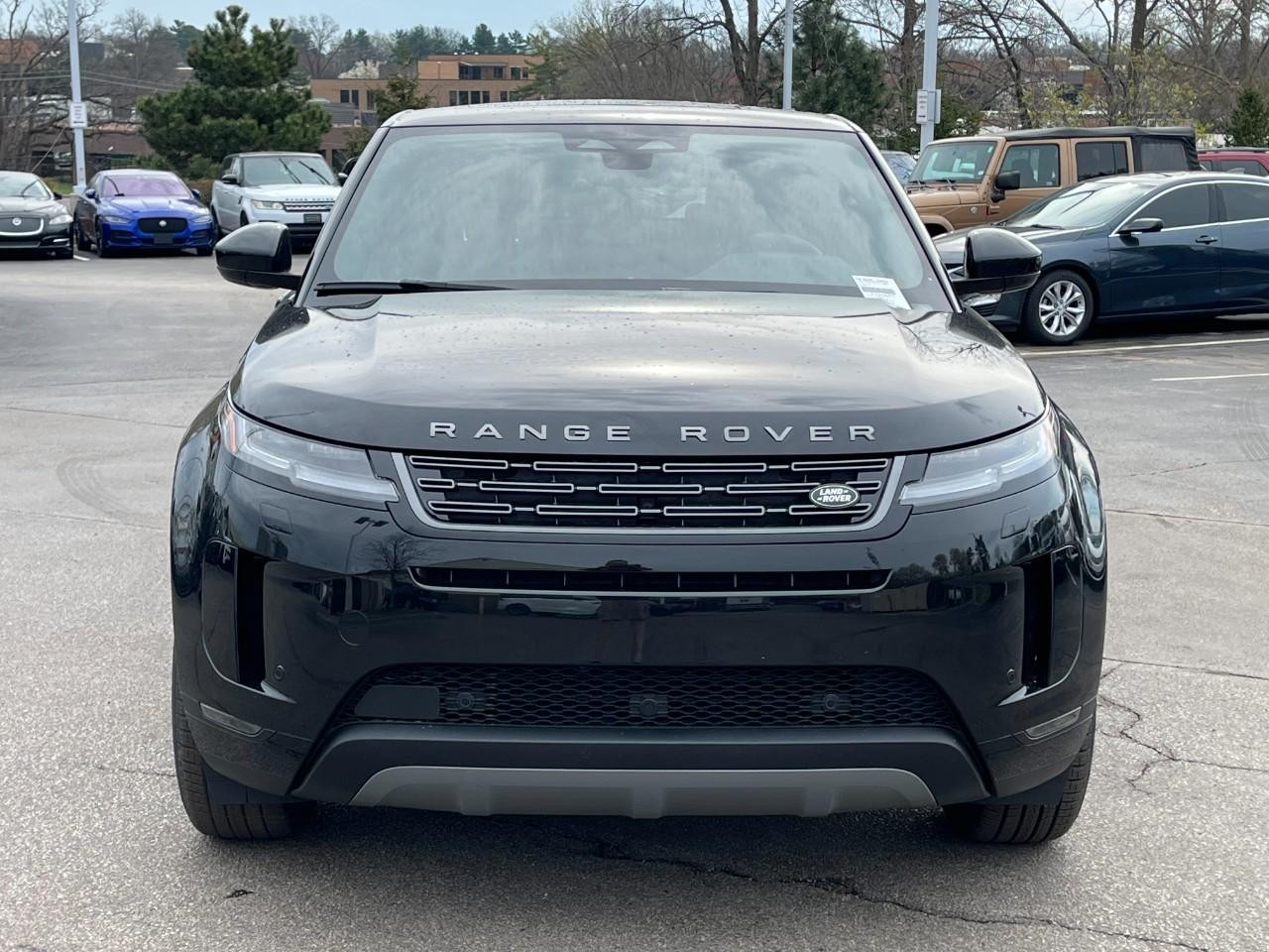 Land Rover Range Rover Evoque Vehicle Full-screen Gallery Image 8