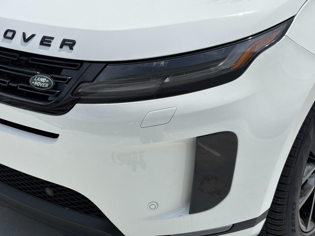 Land Rover Range Rover Evoque Vehicle Full-screen Gallery Image 10