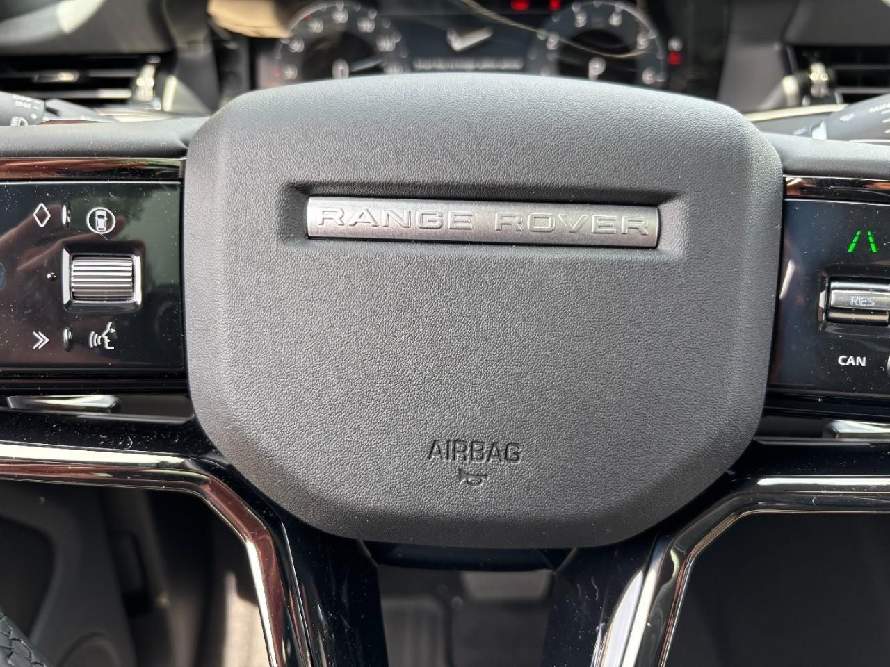 Land Rover Range Rover Evoque Vehicle Full-screen Gallery Image 23