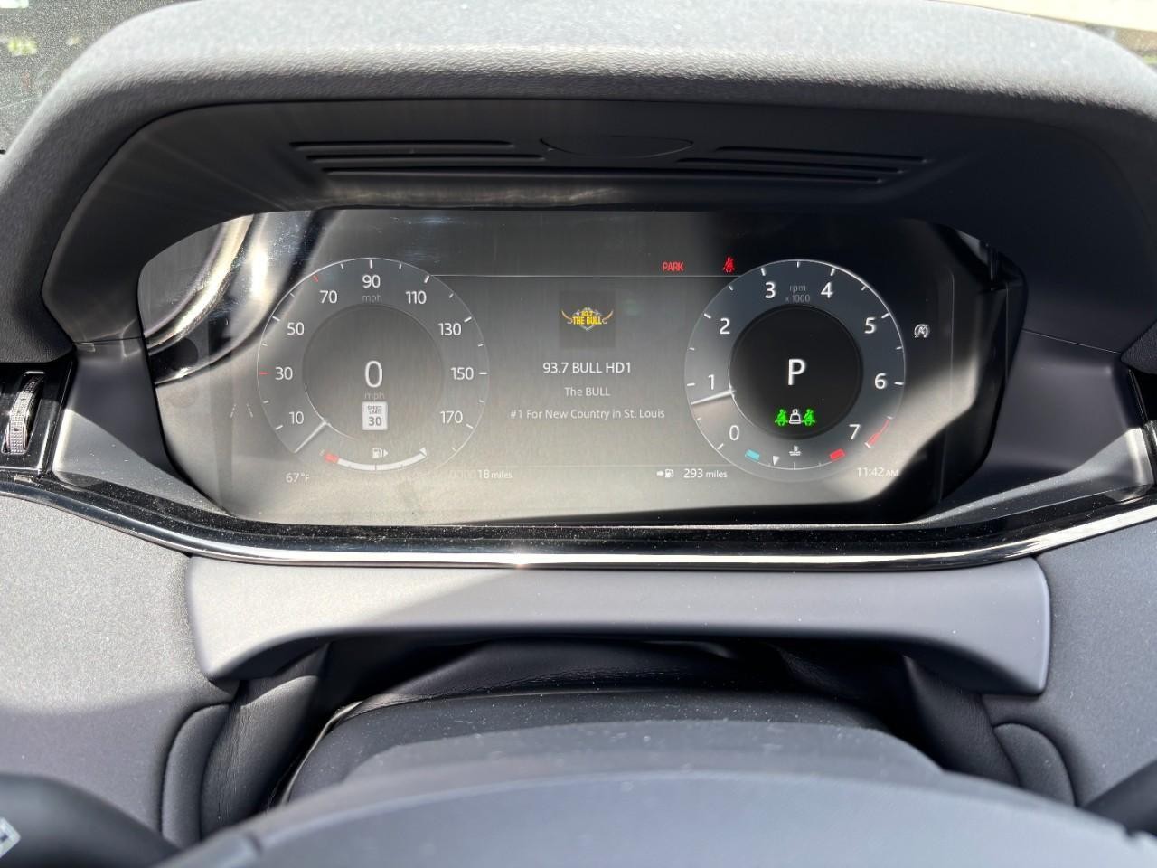 Land Rover Range Rover Evoque Vehicle Full-screen Gallery Image 25