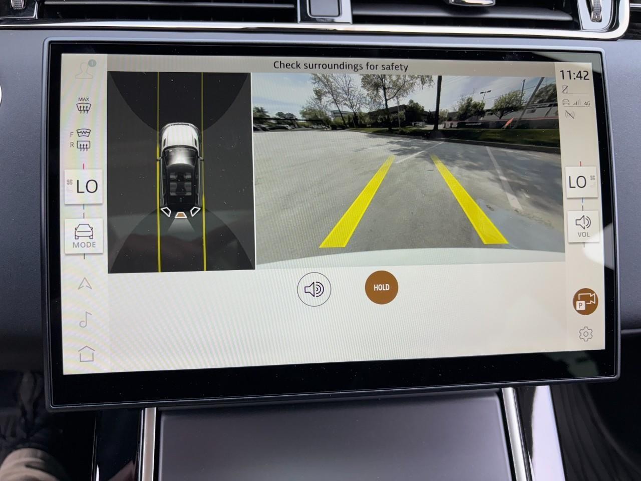 Land Rover Range Rover Evoque Vehicle Full-screen Gallery Image 27