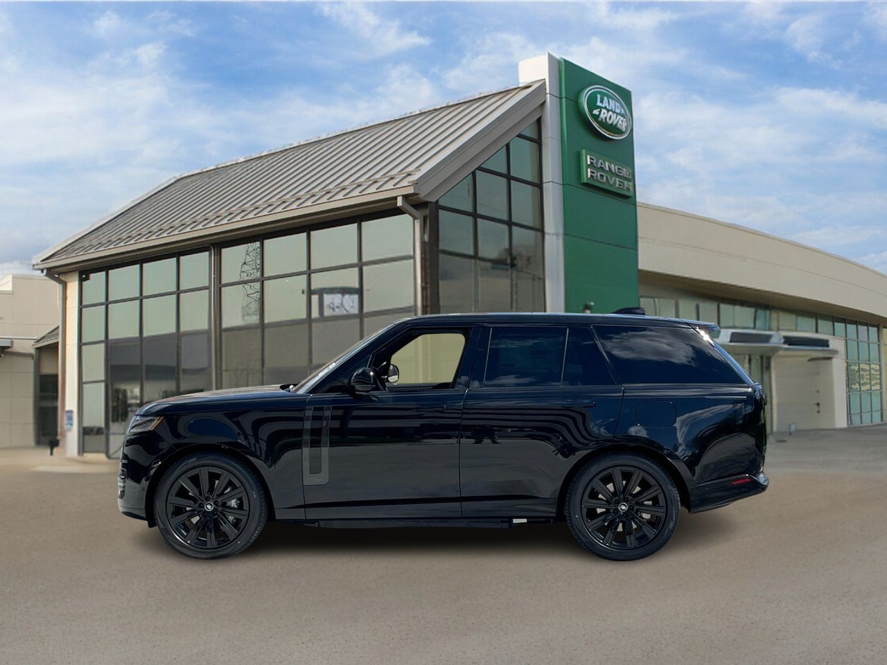 Land Rover Range Rover Vehicle Full-screen Gallery Image 2