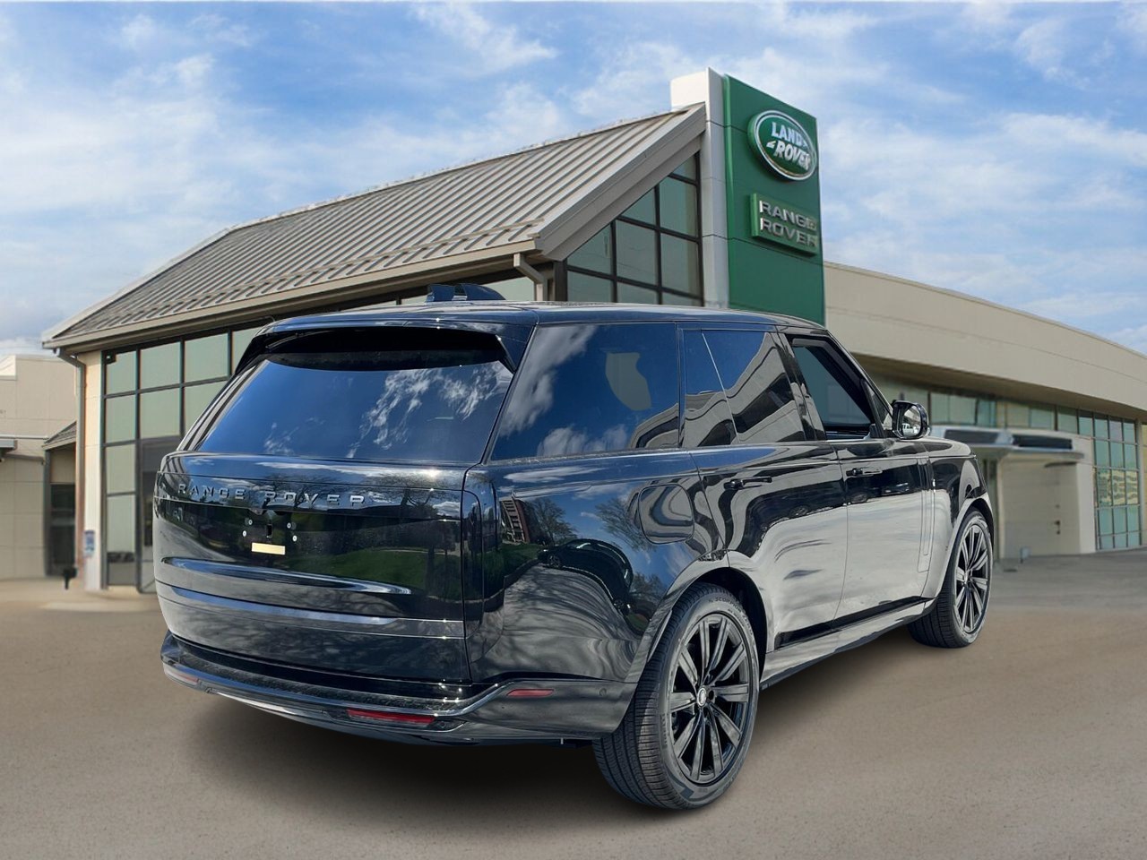 Land Rover Range Rover Vehicle Full-screen Gallery Image 4