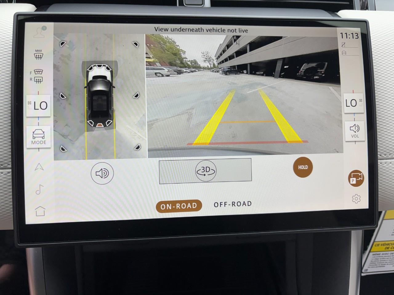 Land Rover Discovery Sport Vehicle Full-screen Gallery Image 26