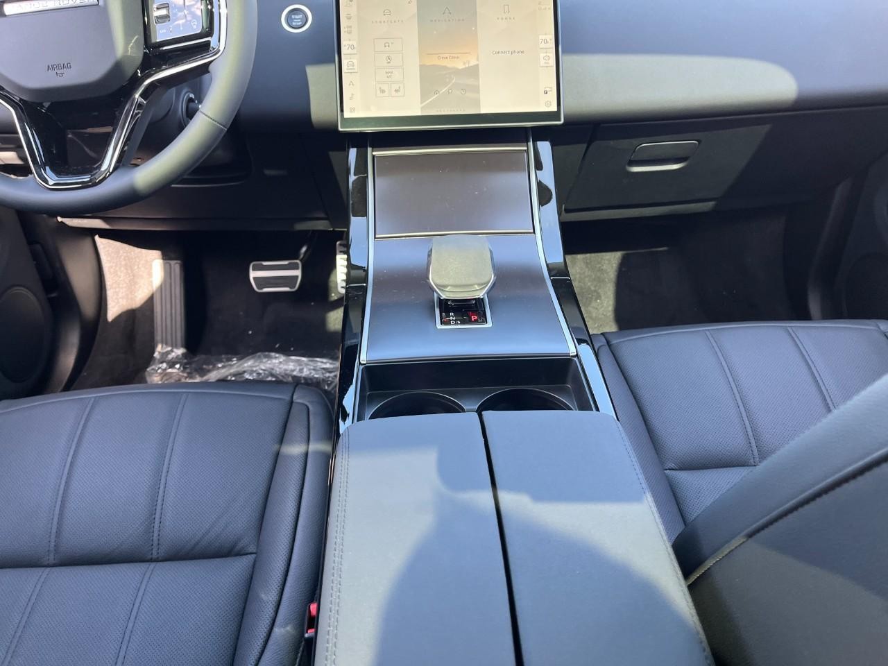 Land Rover Range Rover Evoque Vehicle Full-screen Gallery Image 17