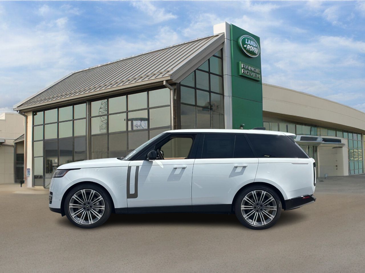 Land Rover Range Rover Vehicle Full-screen Gallery Image 2