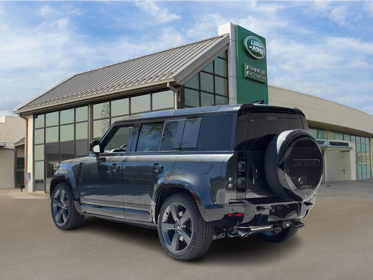 Land Rover Defender Vehicle Full-screen Gallery Image 3
