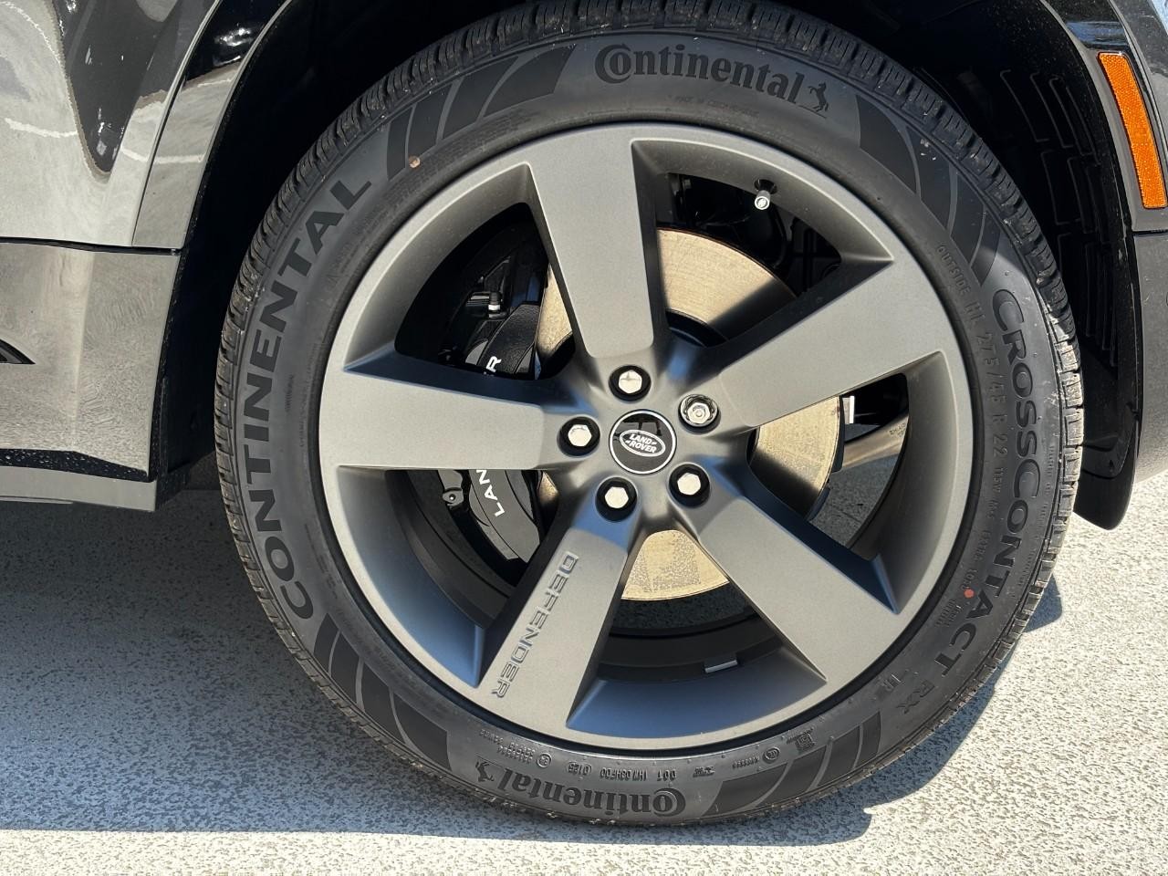 Land Rover Defender Vehicle Full-screen Gallery Image 5