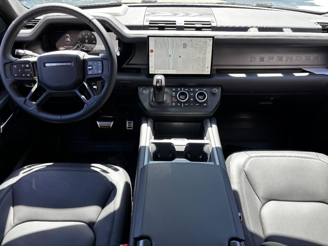 Land Rover Defender Vehicle Full-screen Gallery Image 14