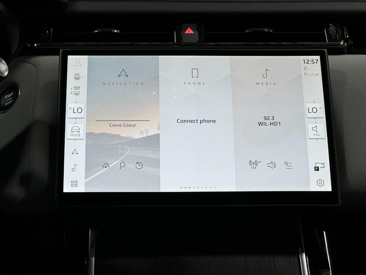 Land Rover Range Rover Velar Vehicle Full-screen Gallery Image 18