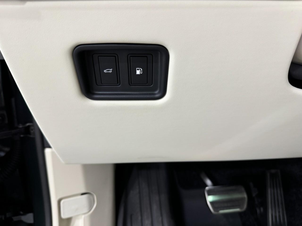 Land Rover Range Rover Vehicle Full-screen Gallery Image 29