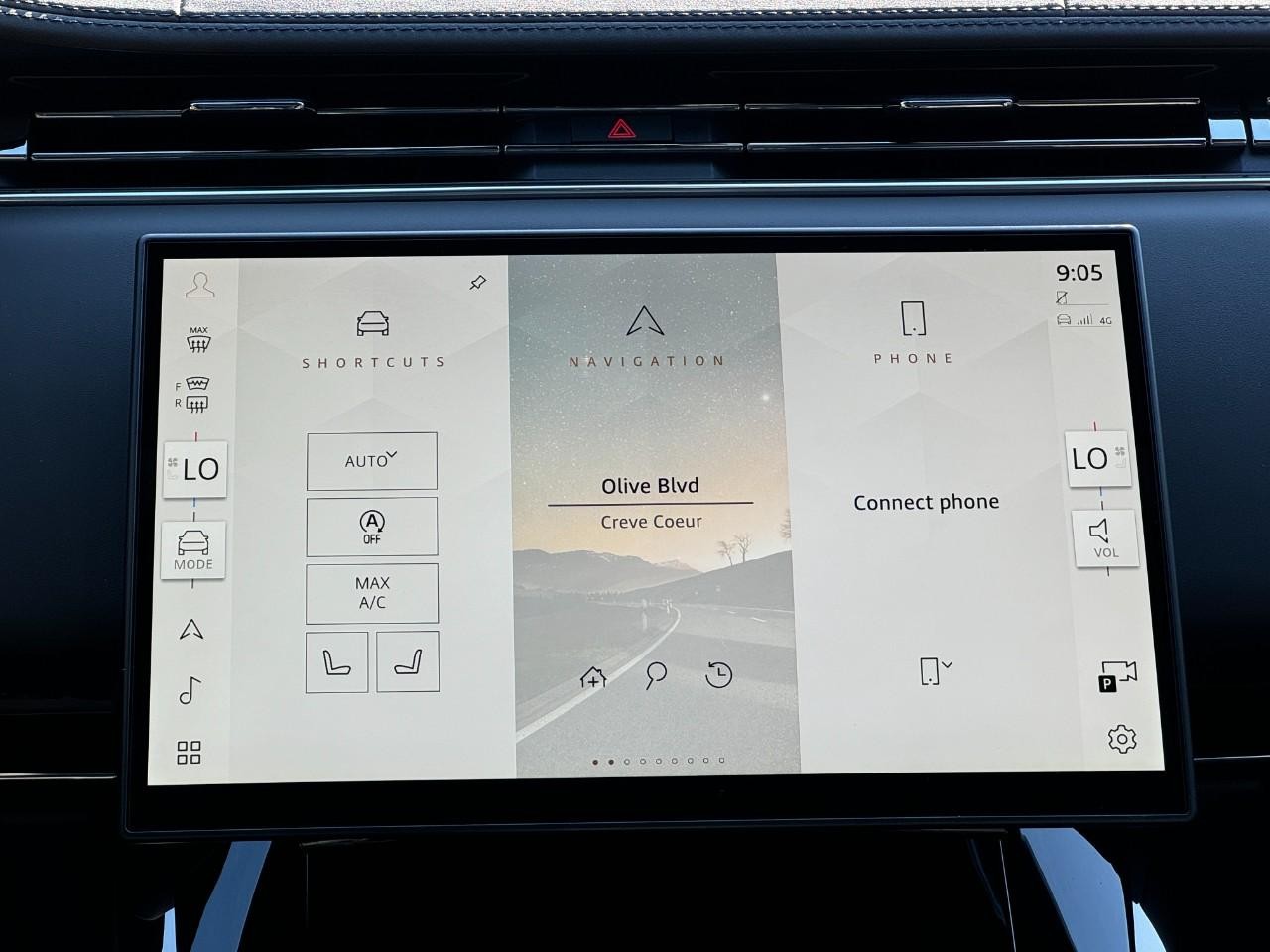 Land Rover Range Rover Sport Vehicle Full-screen Gallery Image 15