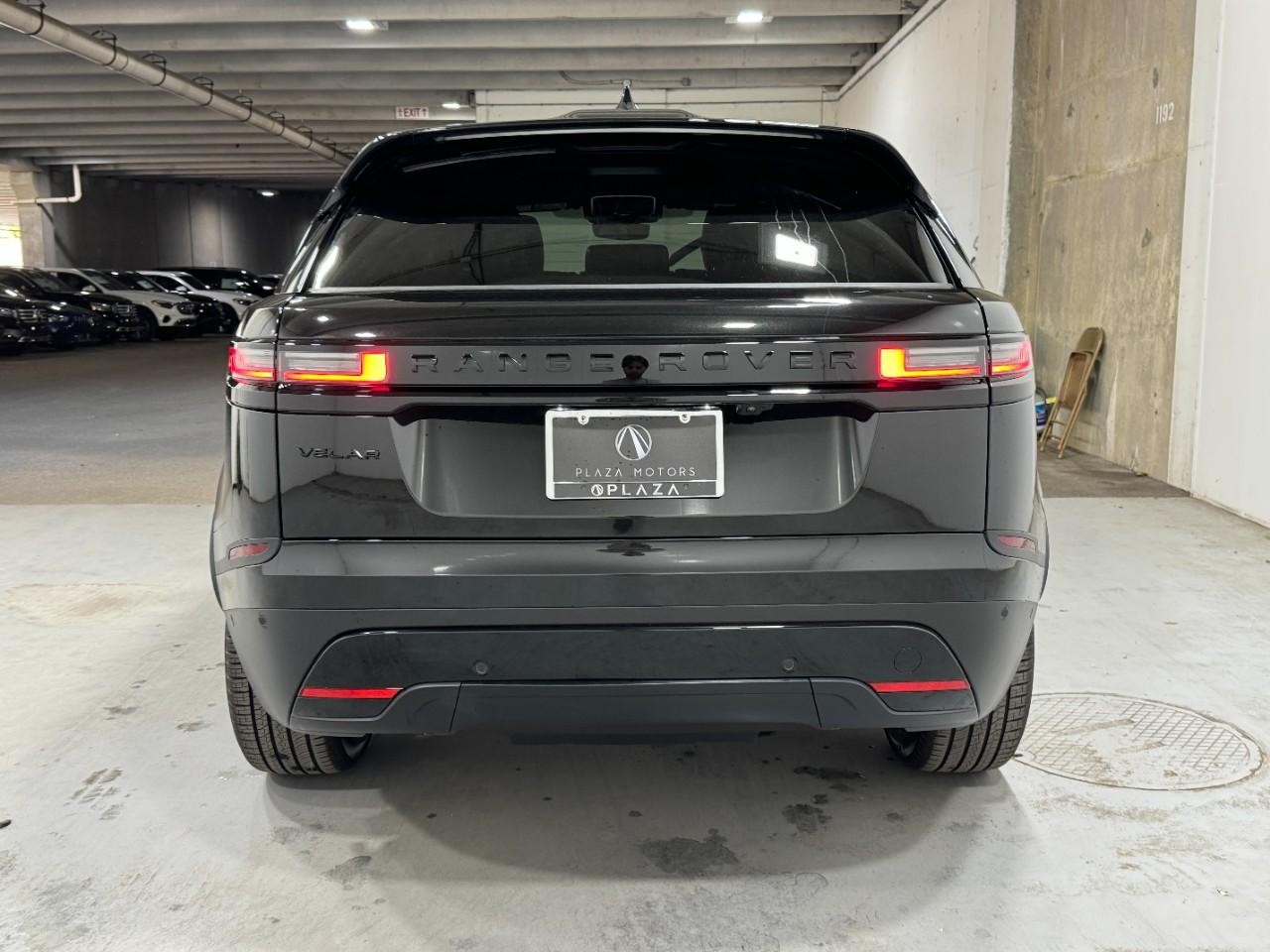 Land Rover Range Rover Velar Vehicle Full-screen Gallery Image 9
