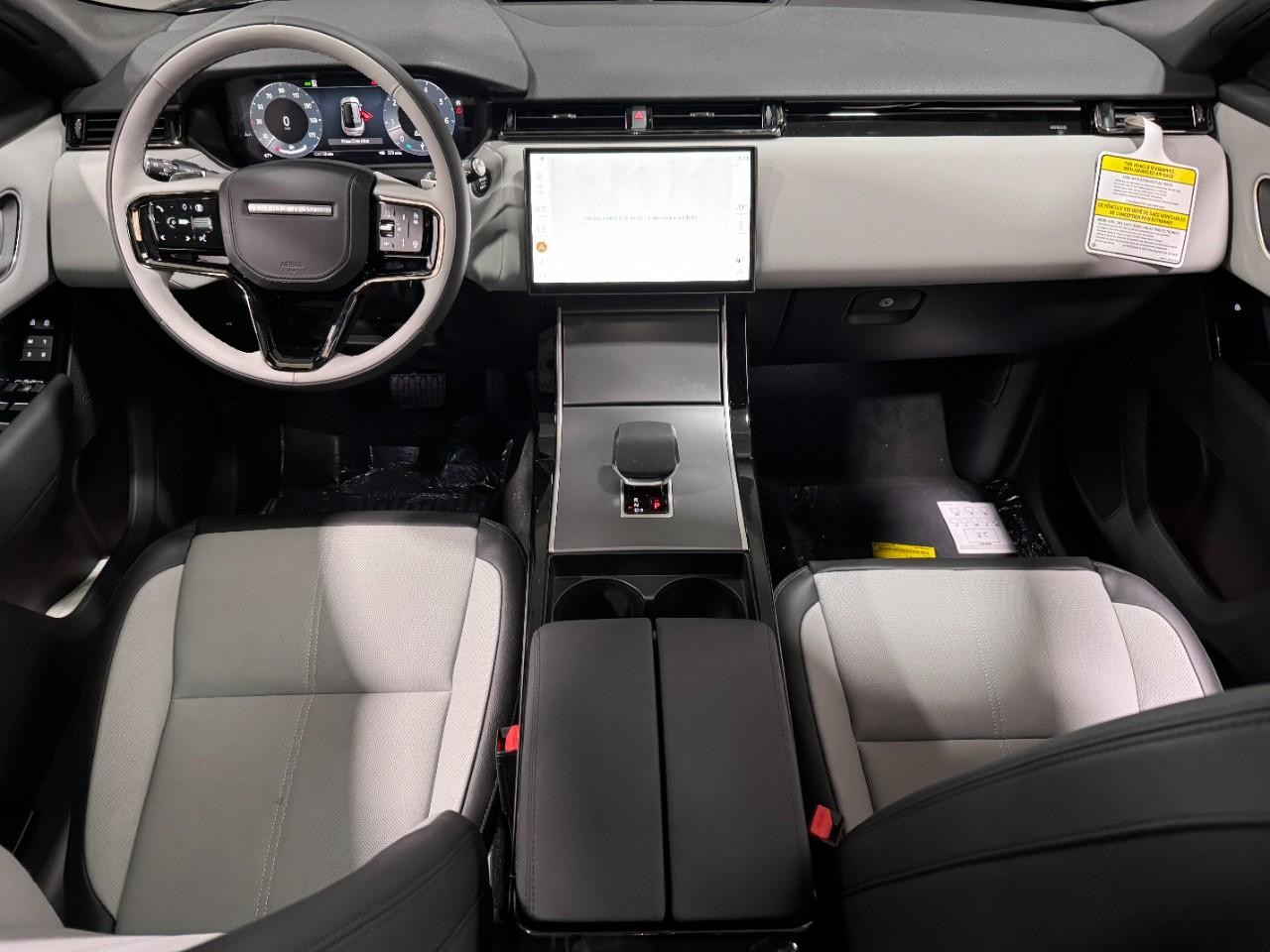 Land Rover Range Rover Velar Vehicle Full-screen Gallery Image 13