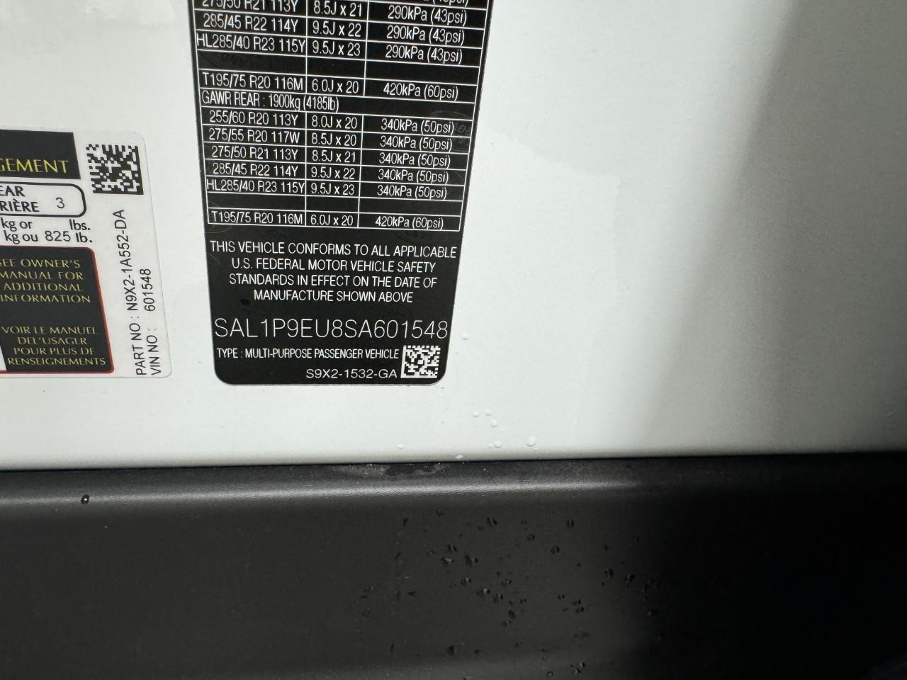 Land Rover Range Rover Sport Vehicle Full-screen Gallery Image 34