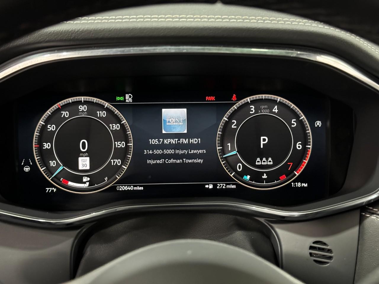 Jaguar F-Pace Vehicle Full-screen Gallery Image 32