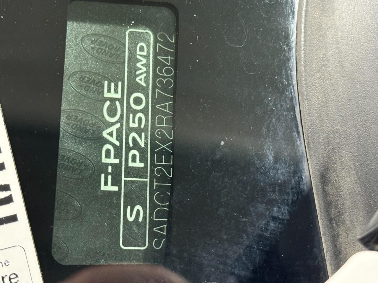 Jaguar F-Pace Vehicle Full-screen Gallery Image 34