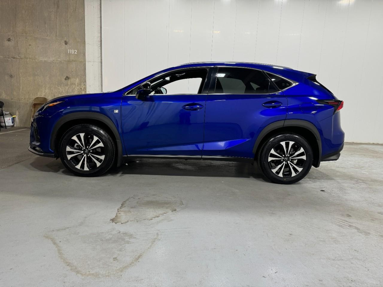 Lexus NX Vehicle Full-screen Gallery Image 2