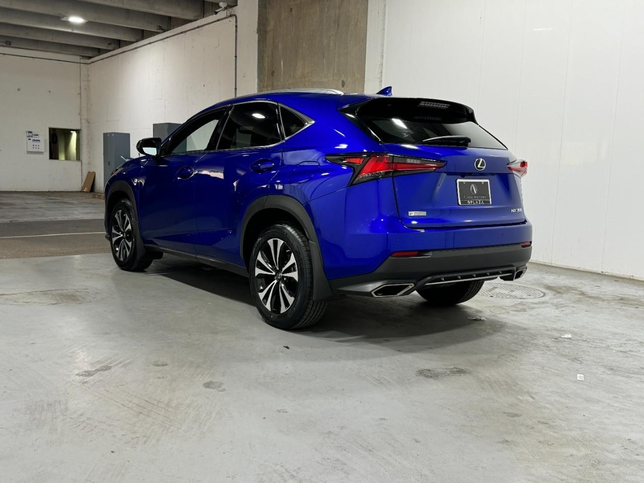 Lexus NX Vehicle Full-screen Gallery Image 3