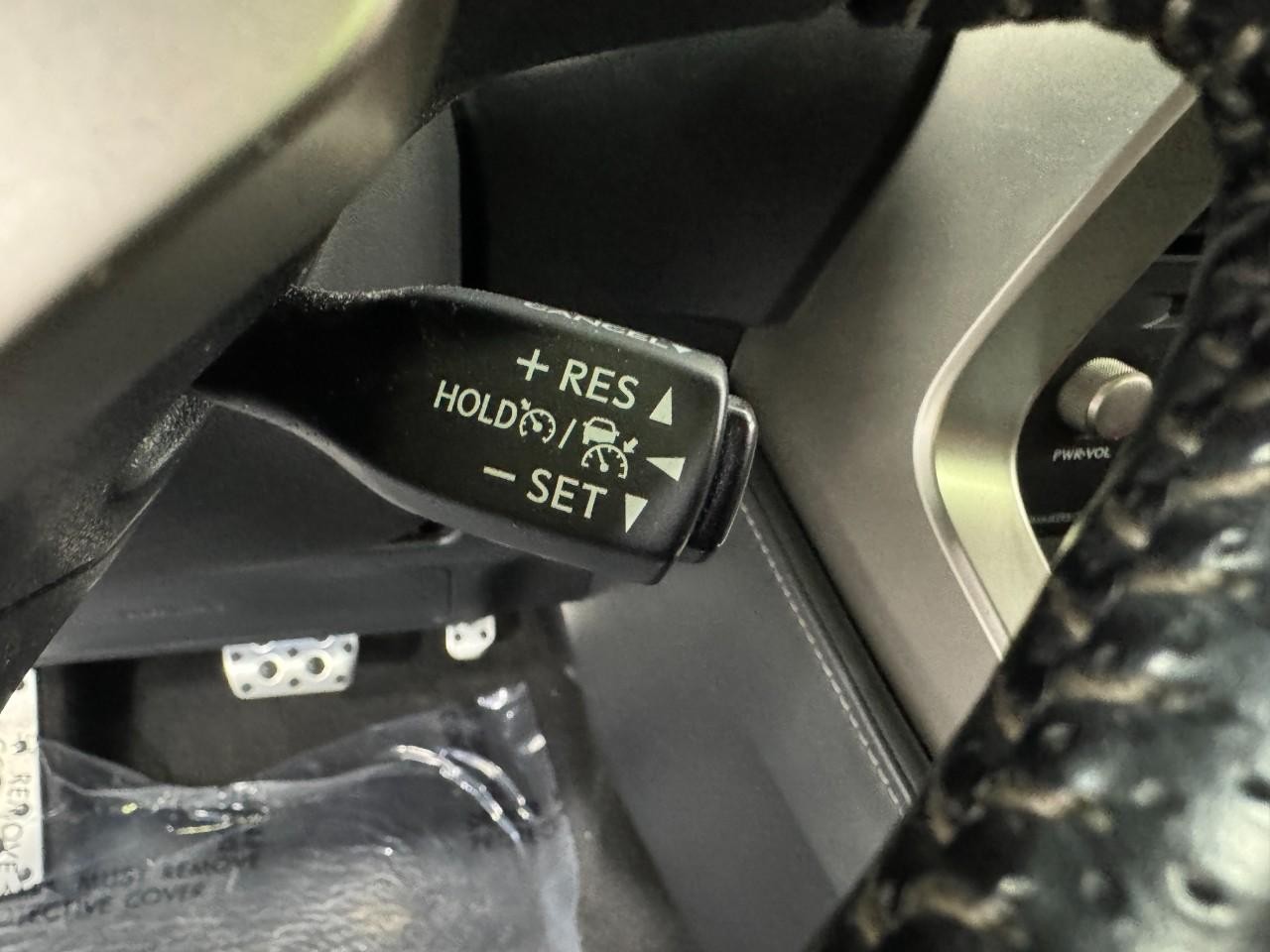 Lexus NX Vehicle Full-screen Gallery Image 28